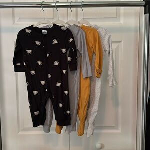 Gender Neutral PJ Bundle - Only 3 - Gray footless was damaged.